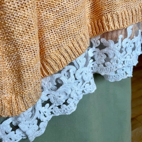 Style & Co XL sweater with lace embellishments at the bottom - Picture 6 of 7